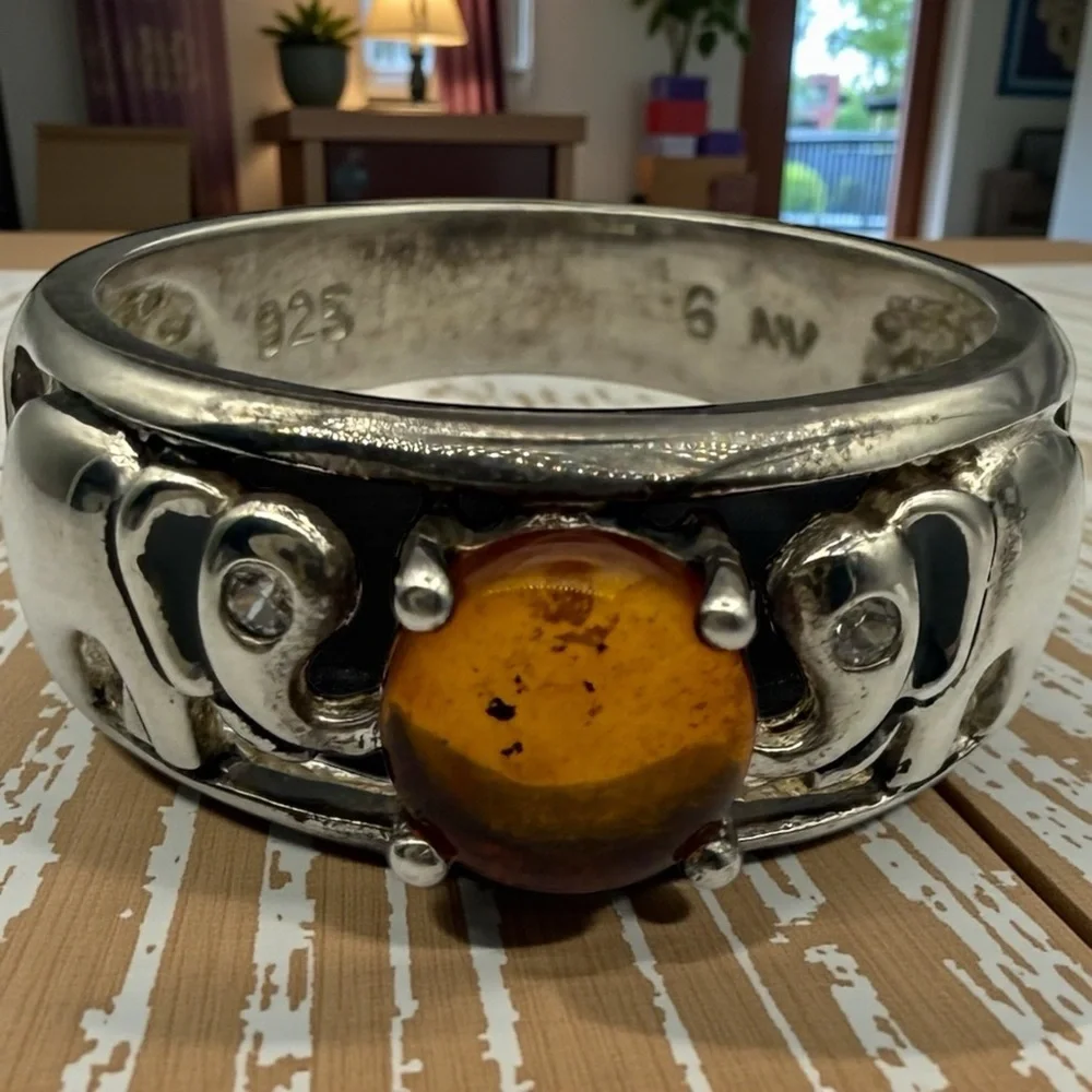 Silver stamped and signed by artisan size 6 with Amber Cabochon weight:9.16 G - Picture 3 of 7
